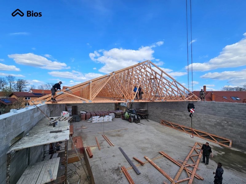 Hala Rovné - montáž