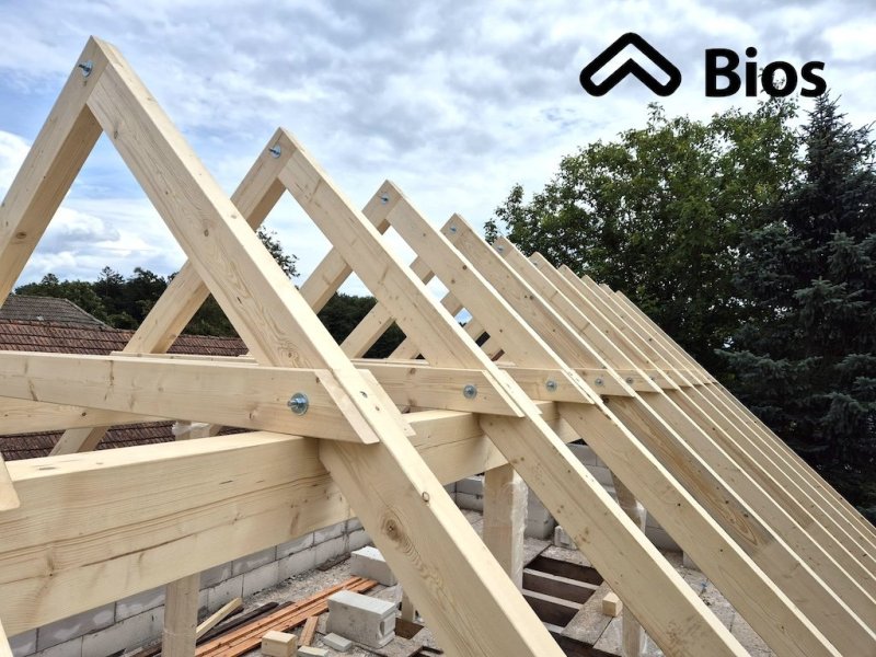 Tesařsky vázaný krov - sedlová střecha